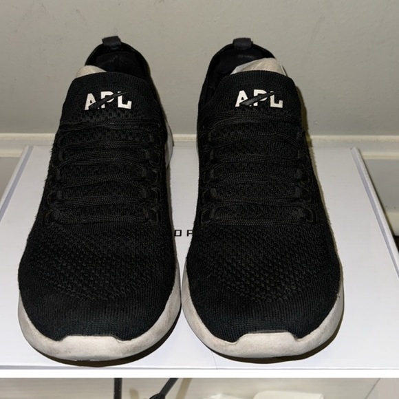 APL Techloom Breeze Black 8.5 EUC Womans Running Shoes Sneakers $220 - Picture 8 of 9